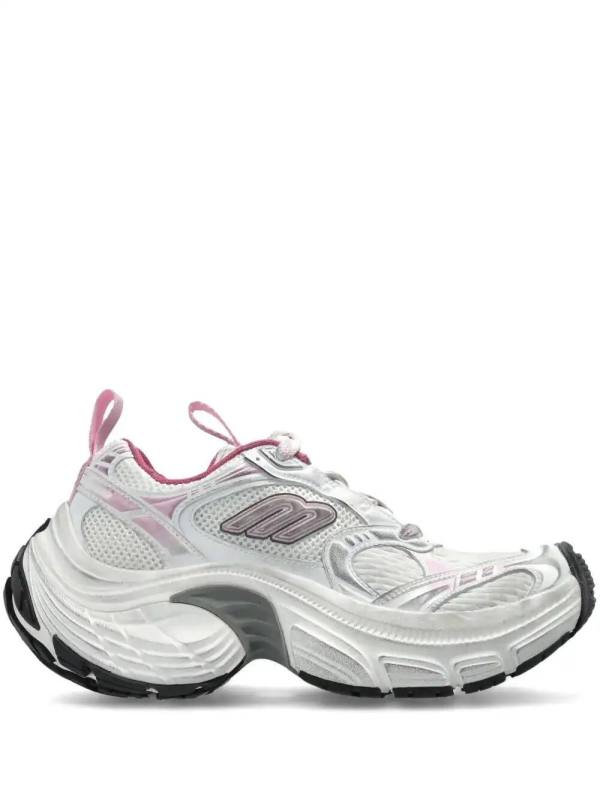 6XL sneakers