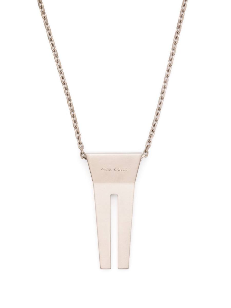 open-trunk pendant necklace