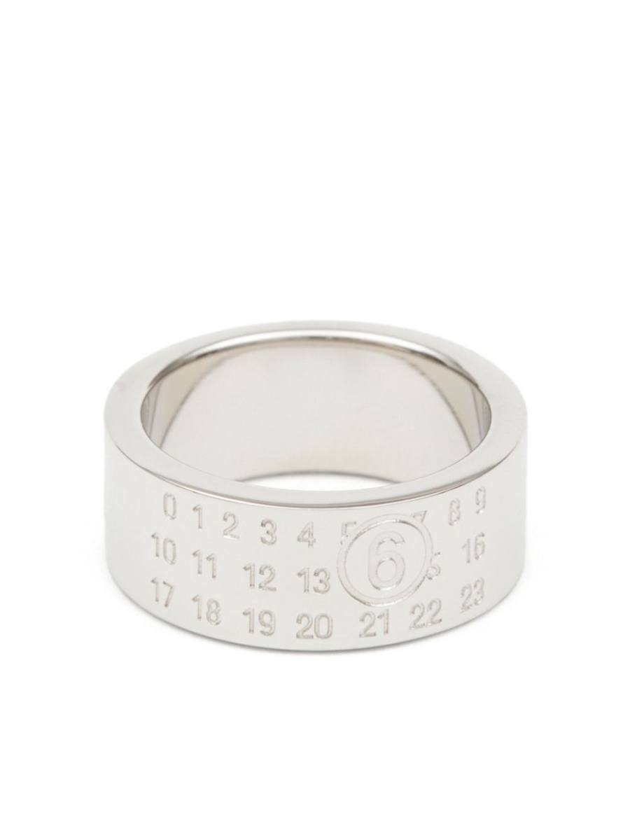 Numeric engraved polished ring