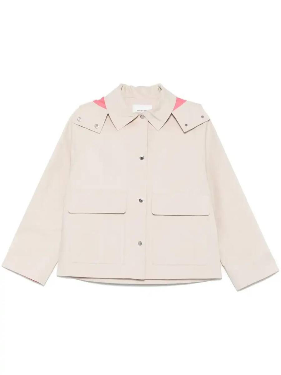 detachable-hood jacket