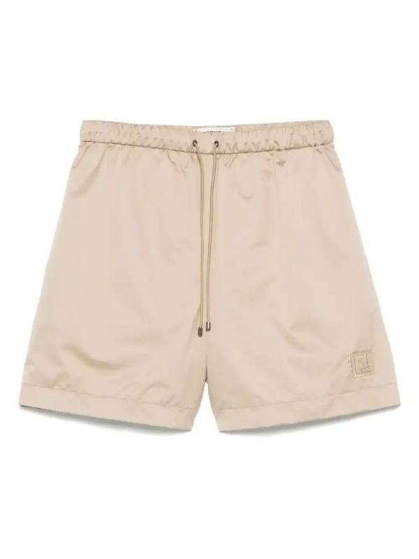 logo-patch shorts