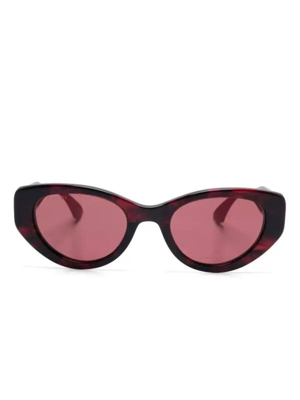 cat-eye sunglasses