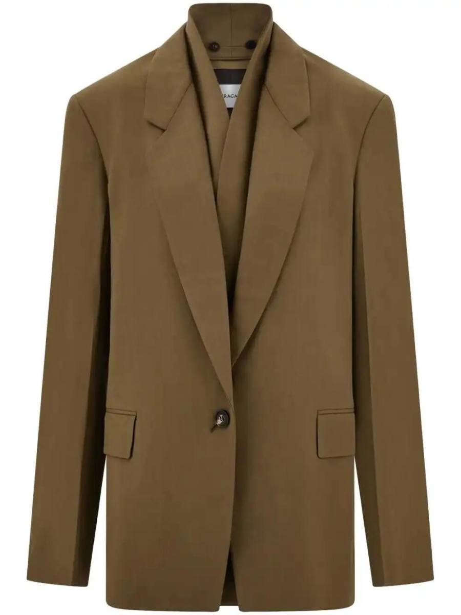 single-breasted blazer