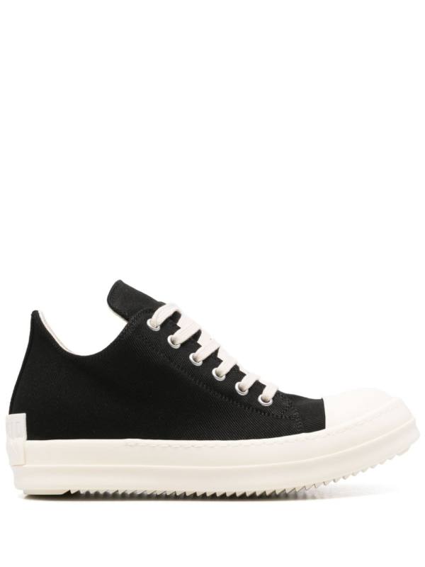 Sneaks sneakers