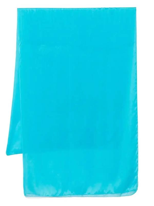 Chic scarf