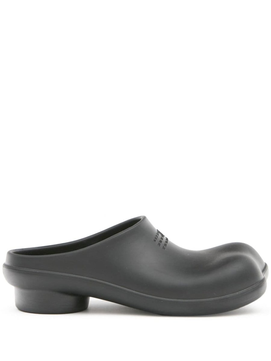 Anatomic numbers-motif slippers