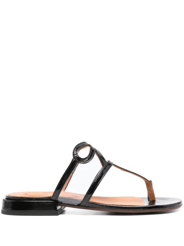 Tuenty sandals