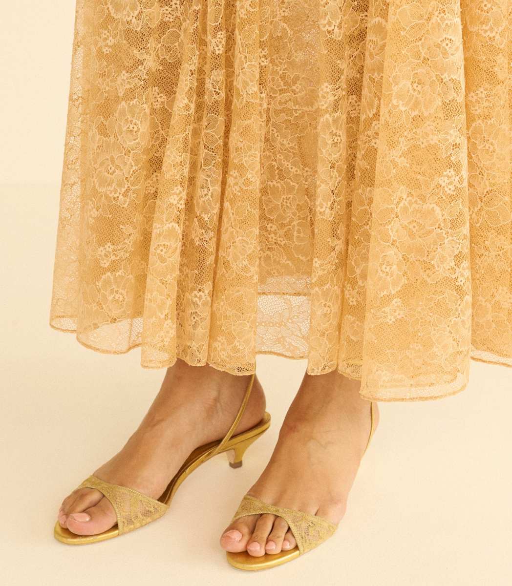 DOEN AMRA HEEL IN GOLD LACE