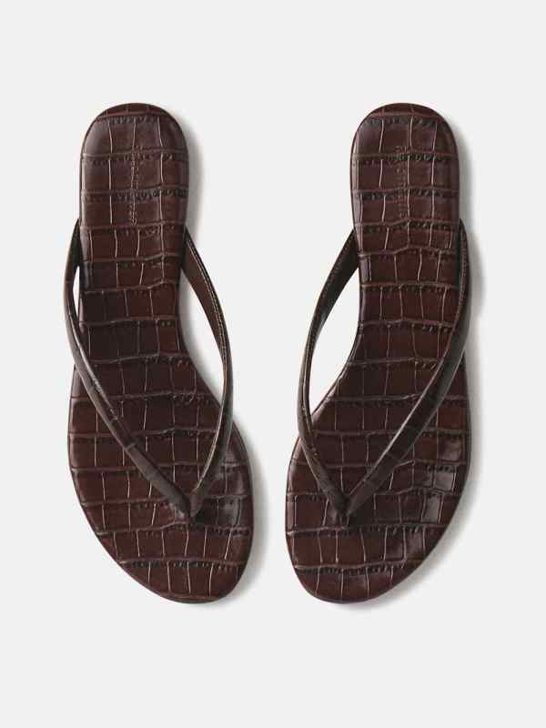 Reformation Amelia Flat Thong Chocolate Croc