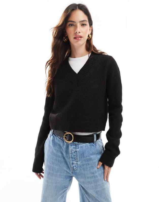 ASOS Crop V Neck Jumper in Black