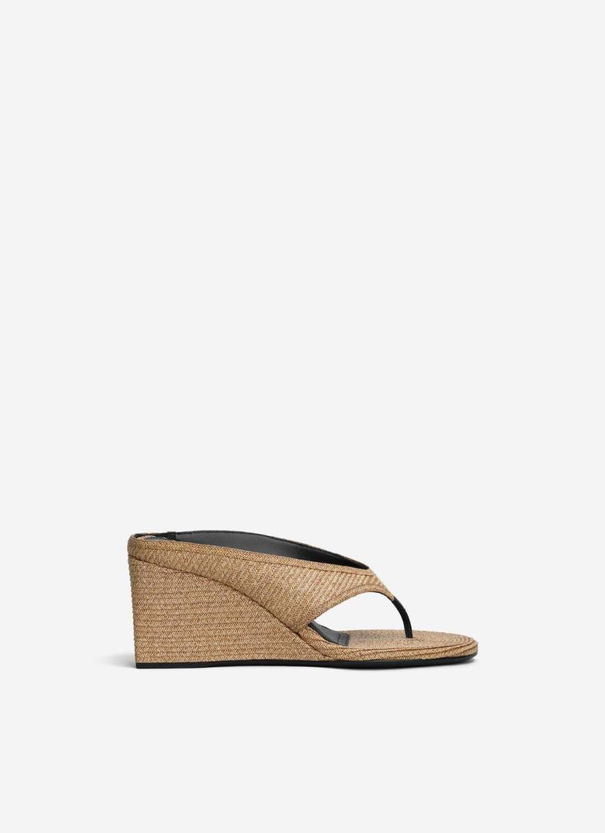 ALAIA CUBE THONG MULES IN PAPER STRAW