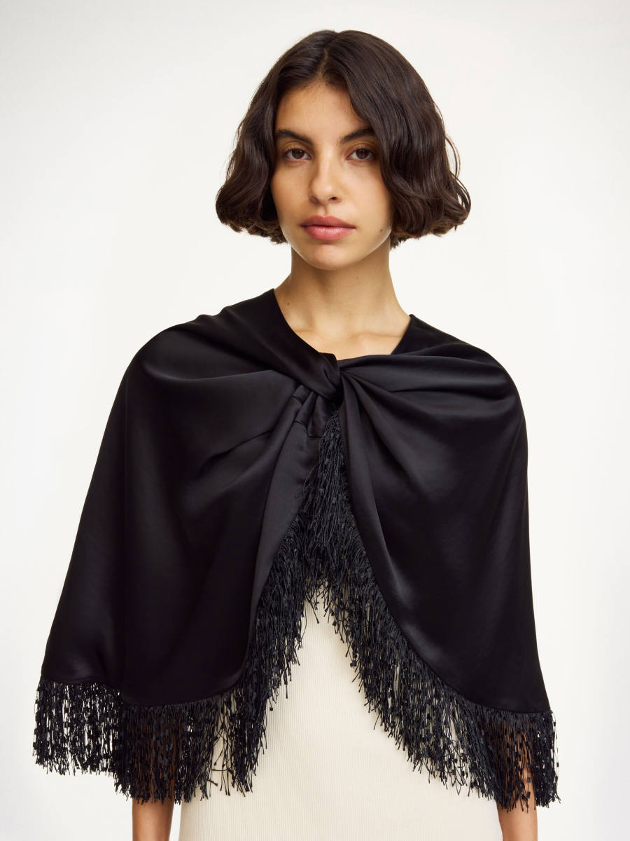 By Malene Birger Pinlo cape