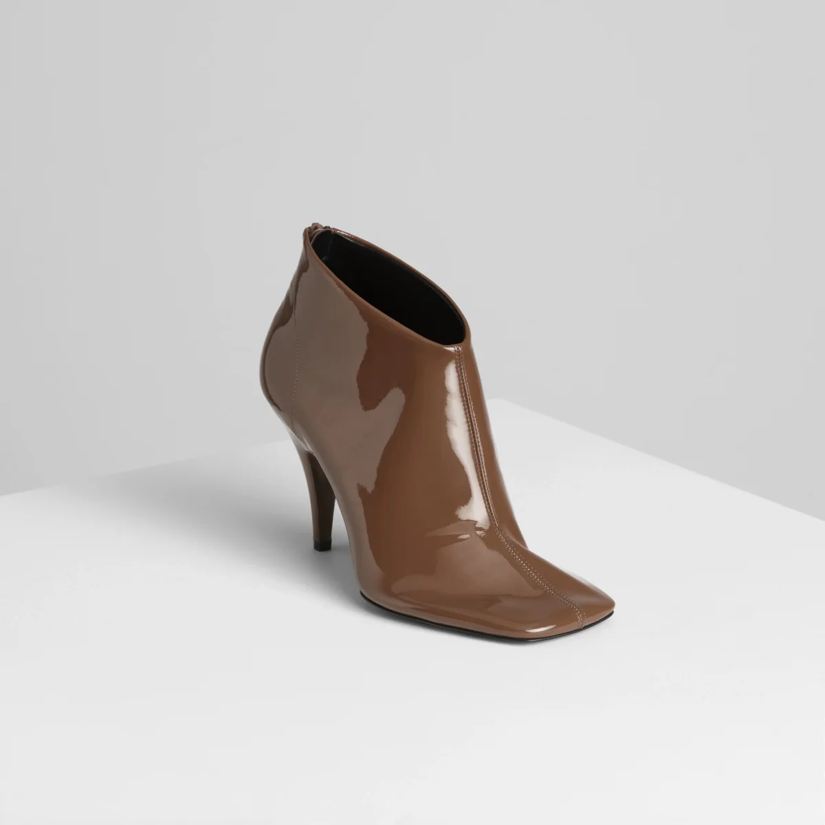 PHOEBE PHILO SOFT ANKLE BOOT 90 in glossy toffee patent leather