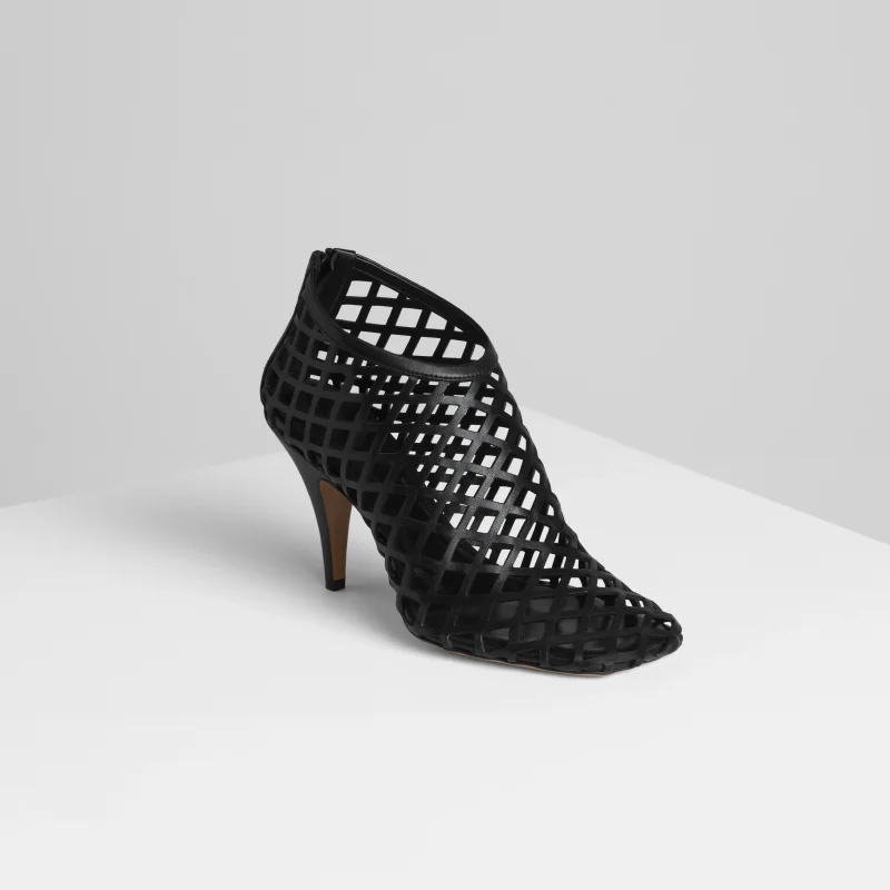 PHOEBE PHILO SOFT ANKLE BOOT 90 in black punched leather