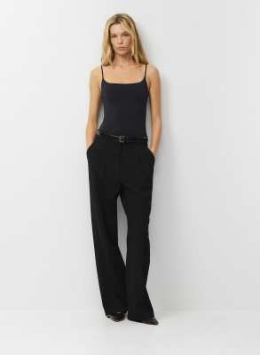 Aritzia Original Contour Presence Cami Tank