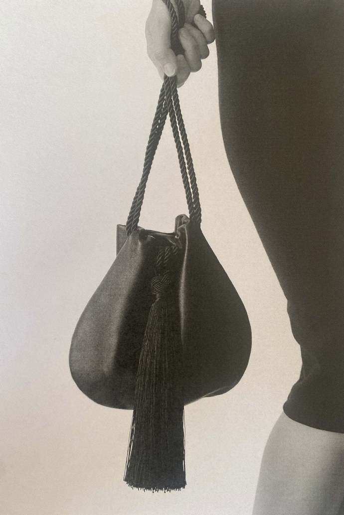 Ayllon AURORA Pouch in Noir