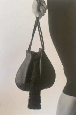 Ayllon AURORA Pouch in Noir