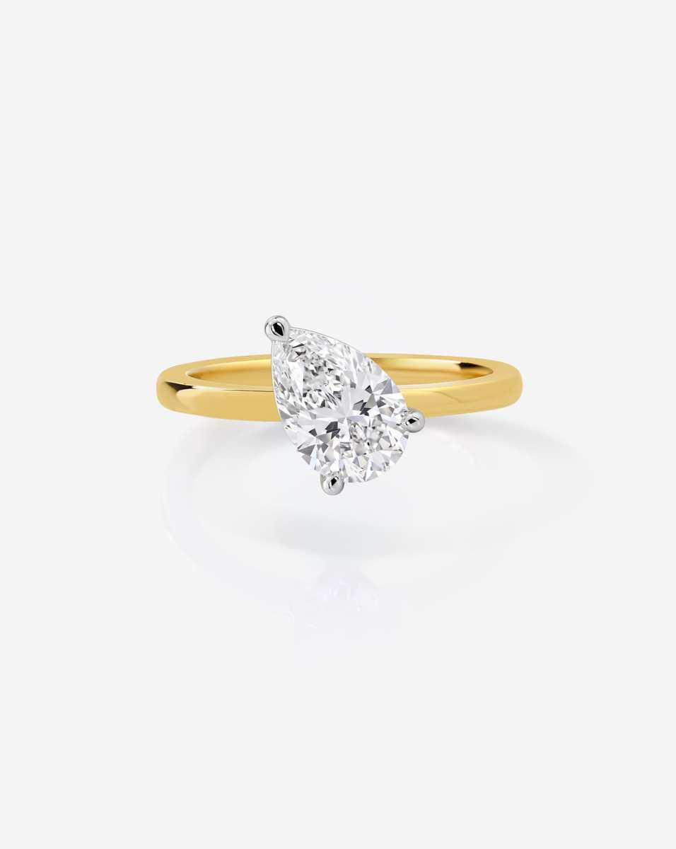 Ring Concierge Pear Lab Diamond Pinky Ring