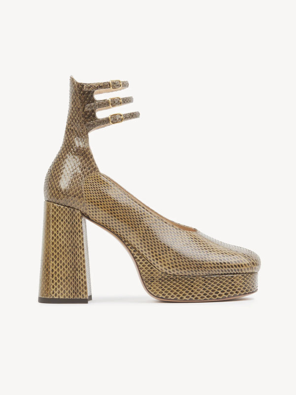 Chloe Loti platform pump