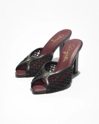 CHANEL Coco Beach 2026 collection Mules
