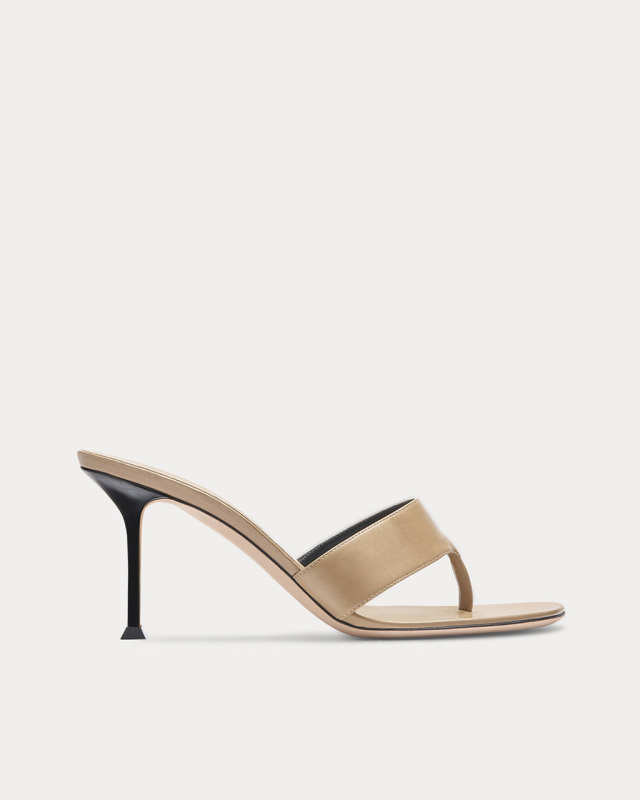 CHRISTEN Helix Thong Sandals
