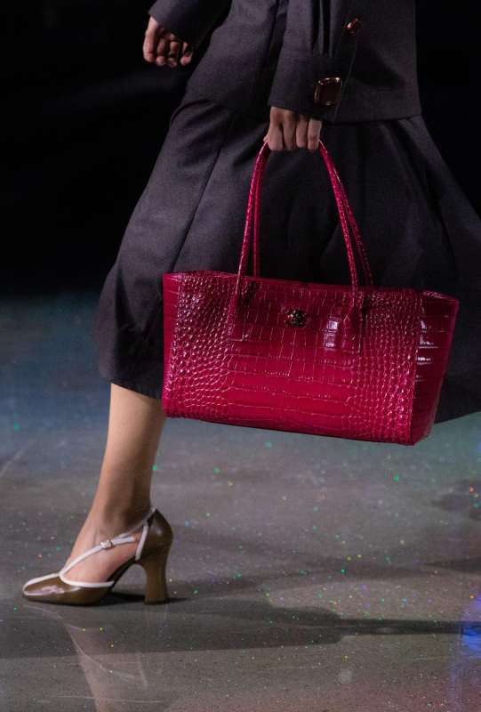 CHANEL Fall Winter 2026 Crocodile Embossed Shopping Bag