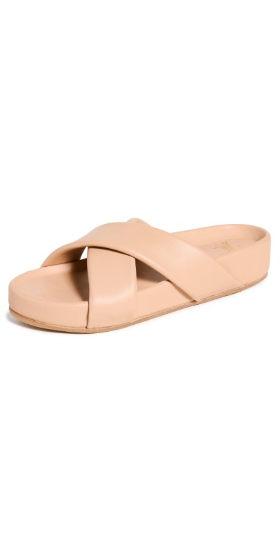 beek Rhea Slides Beach