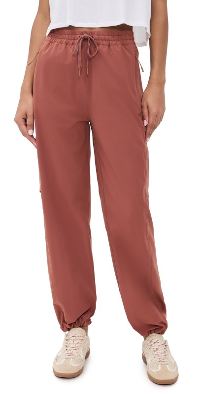 Beyond Yoga Peak Pants Opulent Auburn