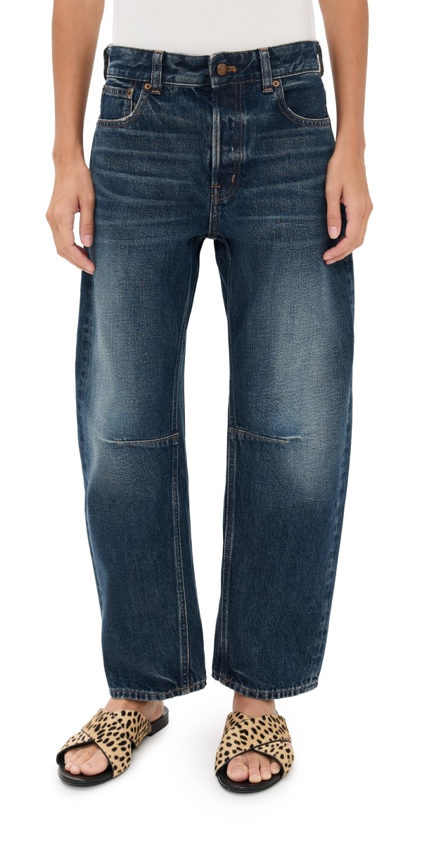 Madewell The Darted Barrel-Leg Jean in Danver Wash Danver Wash