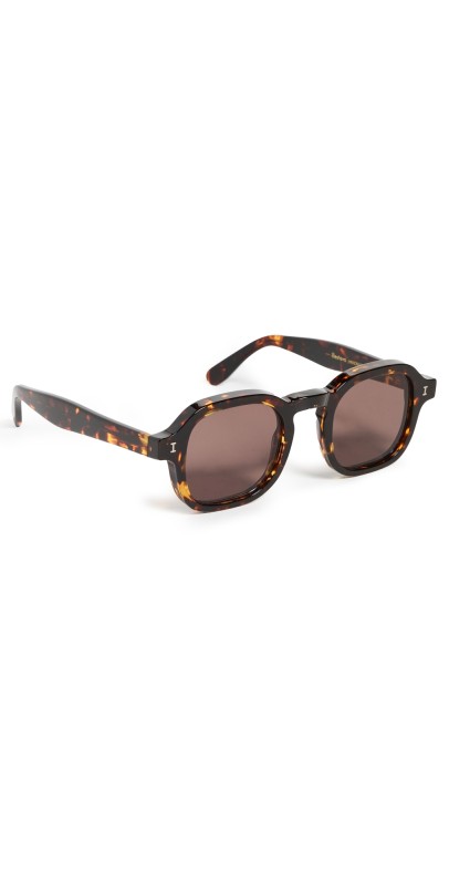 Illesteva Washington Star Tortoise Sunglasses with Brown Flat Star Tortoise w/ Brown Flat