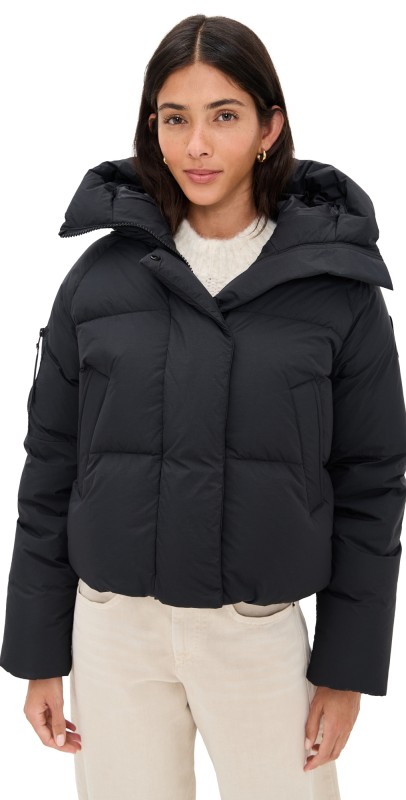 Canada Goose Chilliwack Puffer Jacket Black