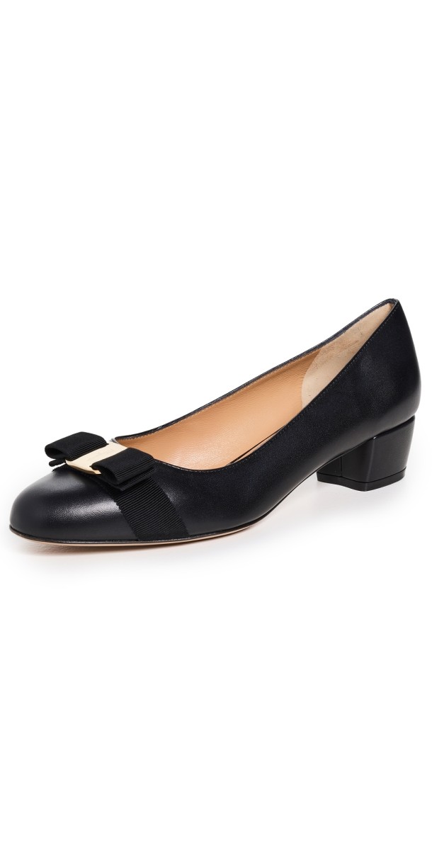FERRAGAMO Vara Soft Pumps Nero