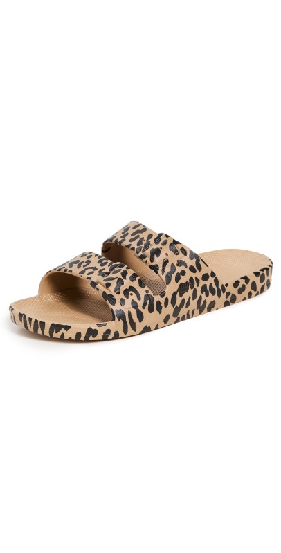 Freedom Moses Leo Slides Camel