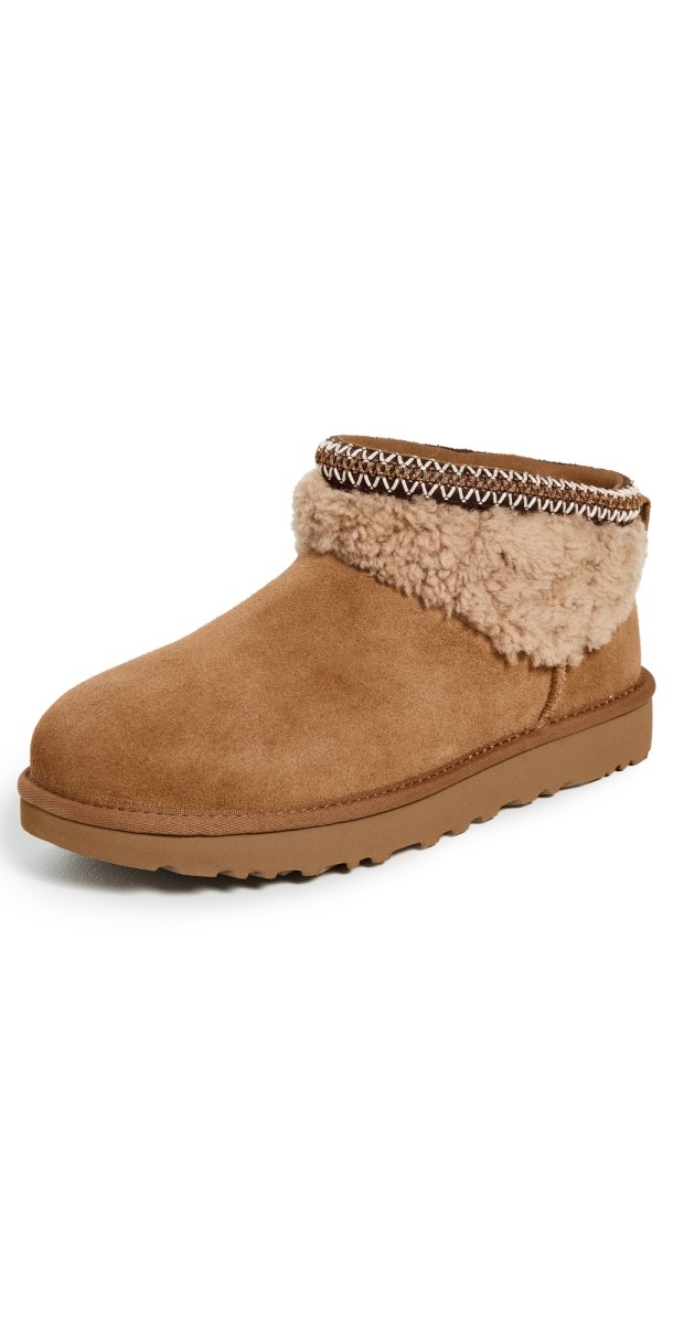 UGG Classic Ultra Minimaxi Curly Boots Chestnut