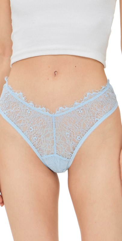 Hanky Panky Natural Rise Thong Touch The Sky