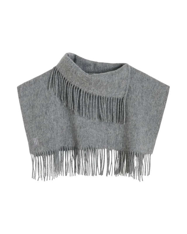 Turtla Wool Fringe Bib