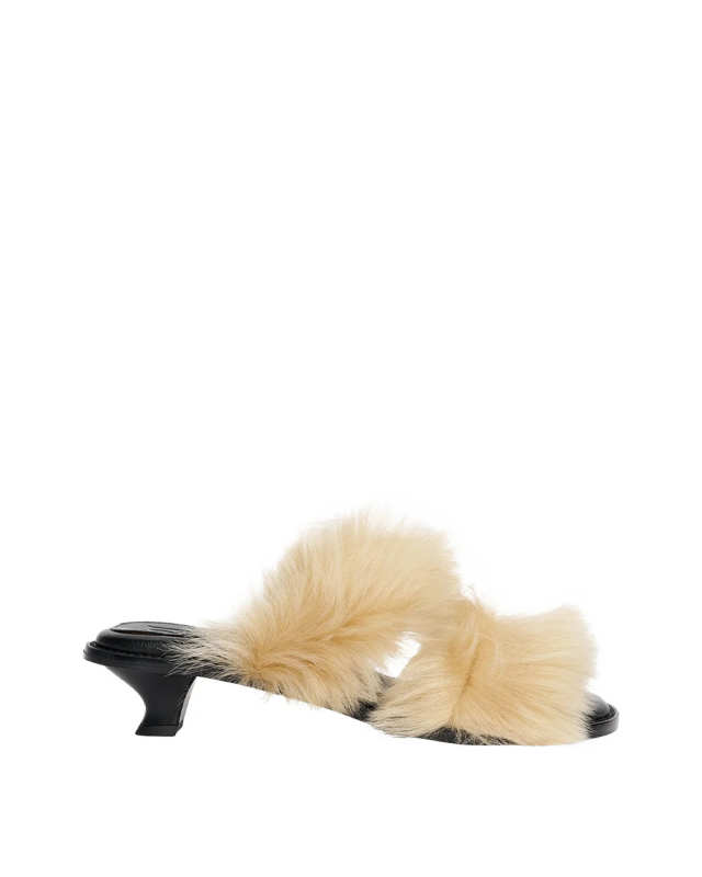 Tianna Sandal
