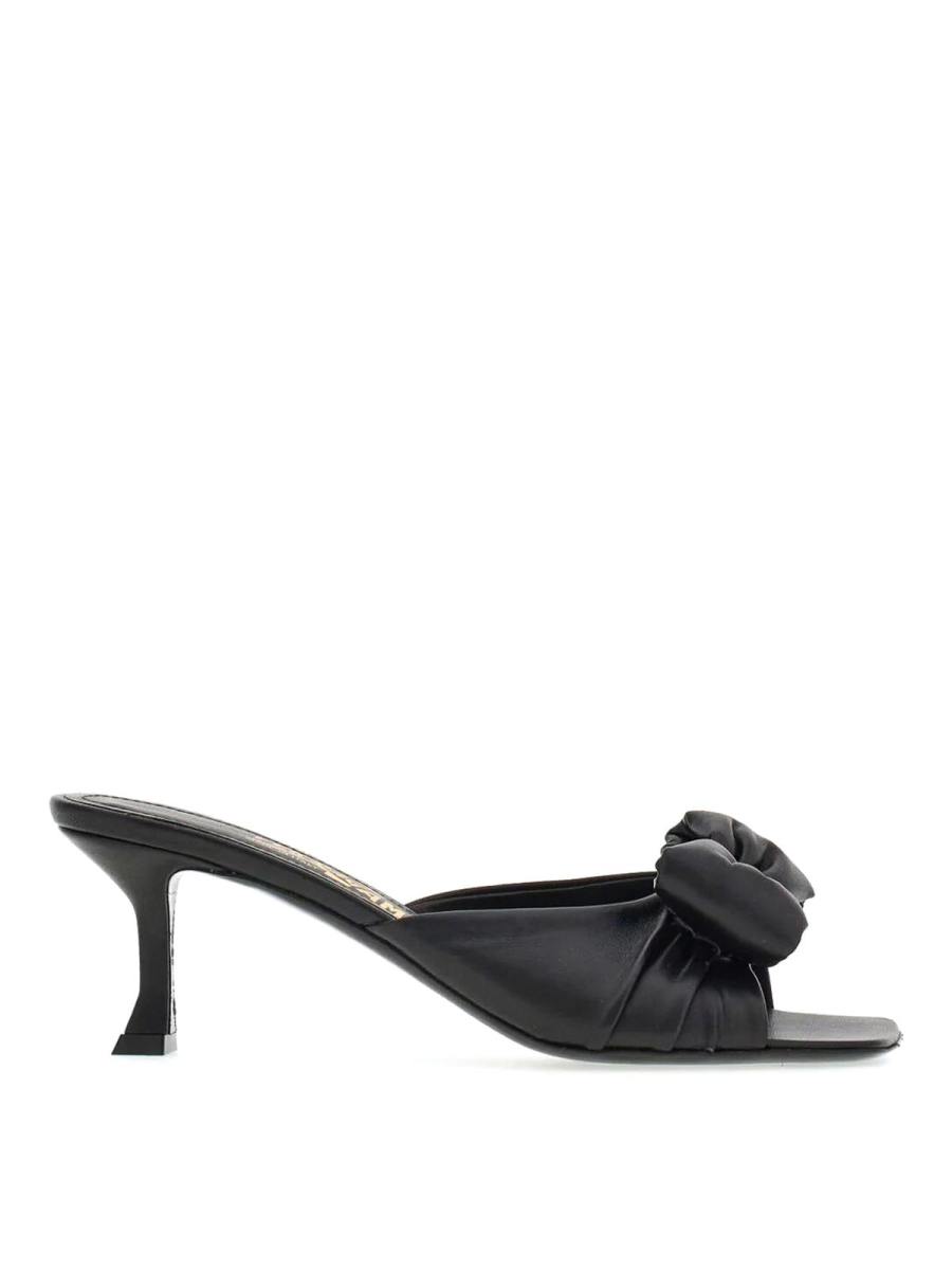 Salvatore Ferragamo Sandales - Noir