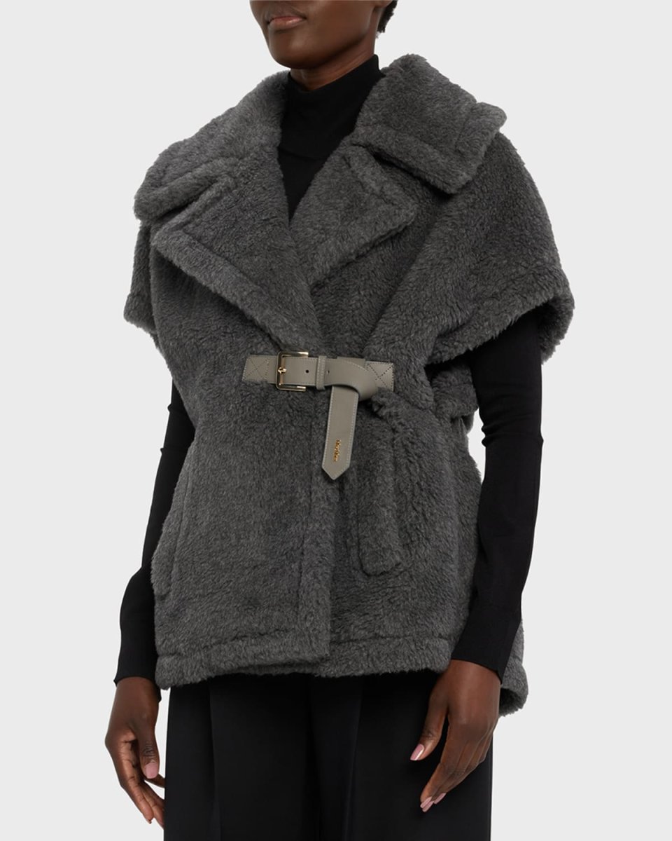 Abavo2 Teddy Cape With Buckl