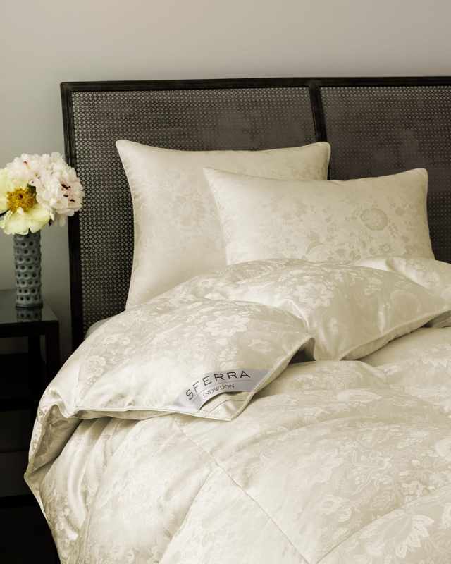 900-Fill European Down Firm Standard Pillow