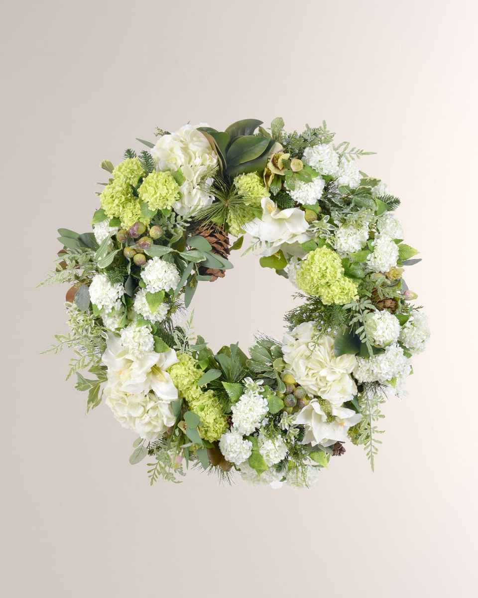 Amaryllis Snowball Wreath 30"