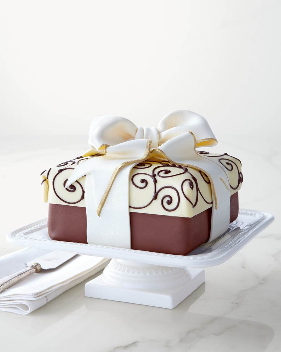 Traditional Elegance "Present" Cheesecake