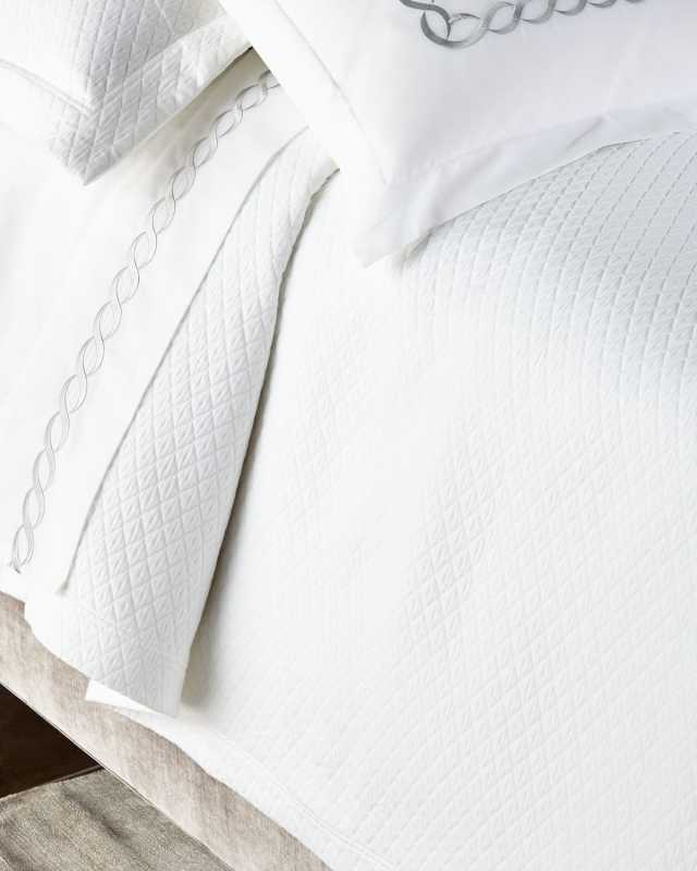 Queen Diamante Coverlet