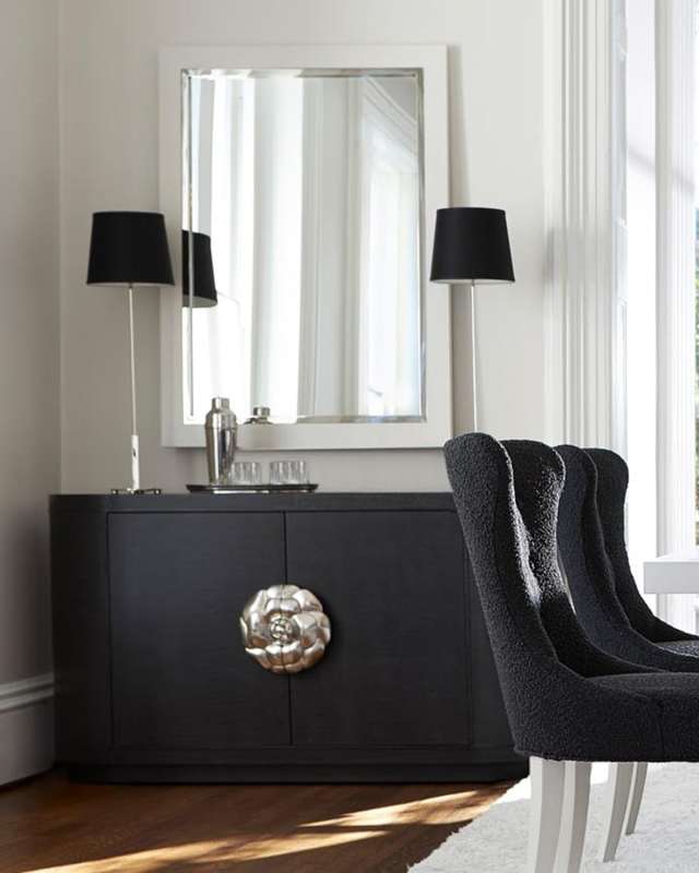 Silhouette Oval Buffet