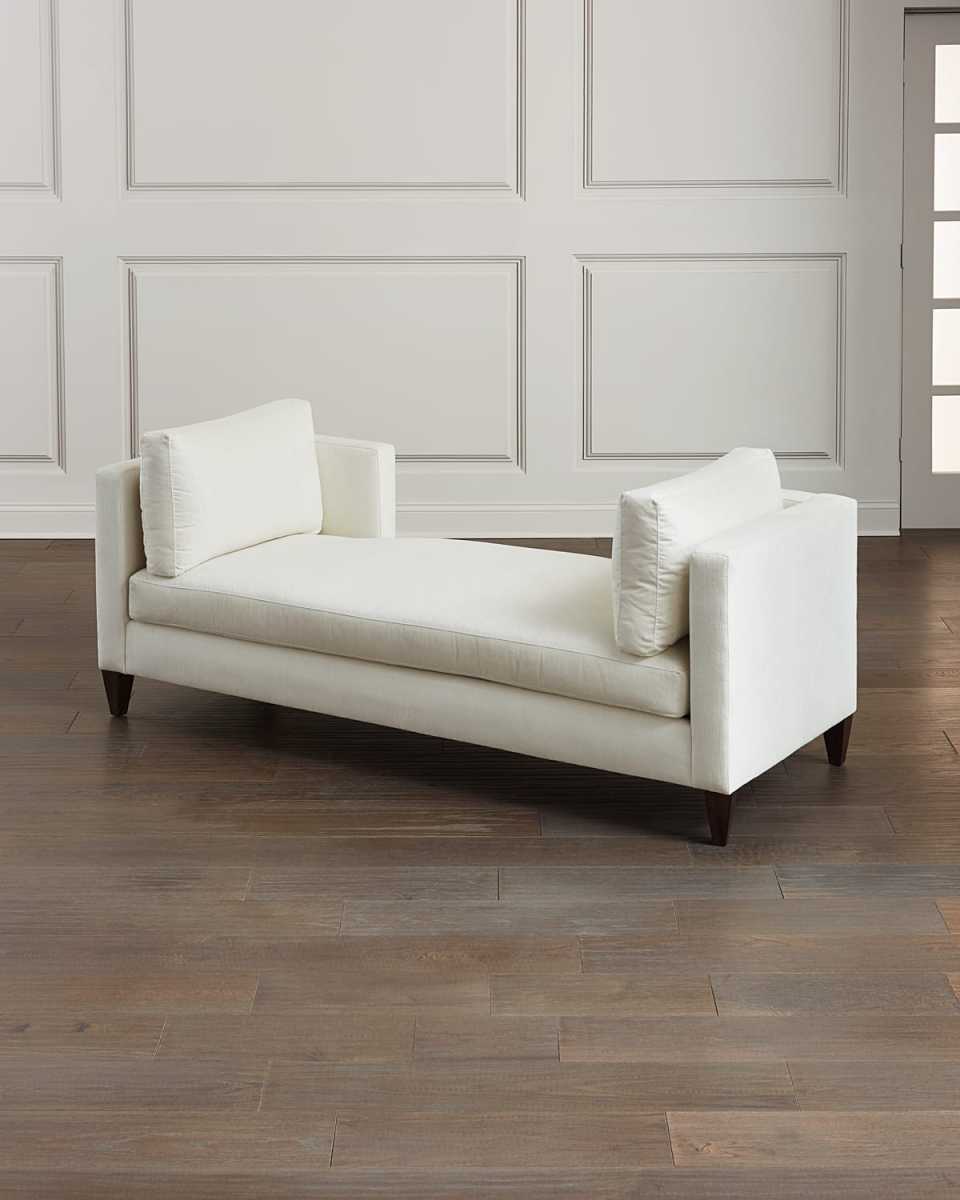 Saxon Chaise