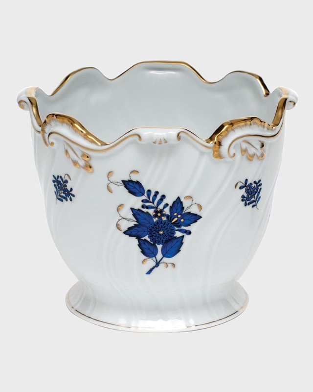 Chinese Bouquet Black Sapphire Ribbed Cache Pot