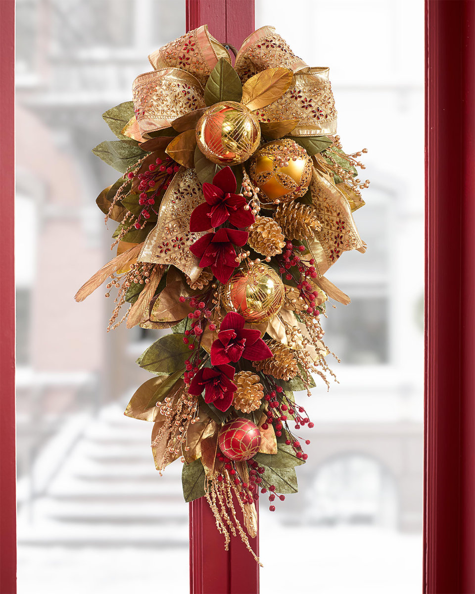 30" Gold Christmas Door Spray