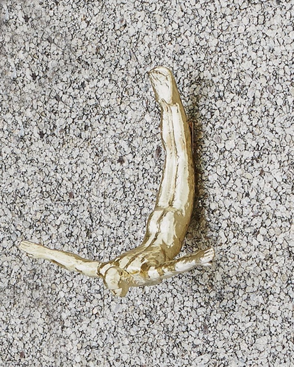 Wall Diver Statue, Gold