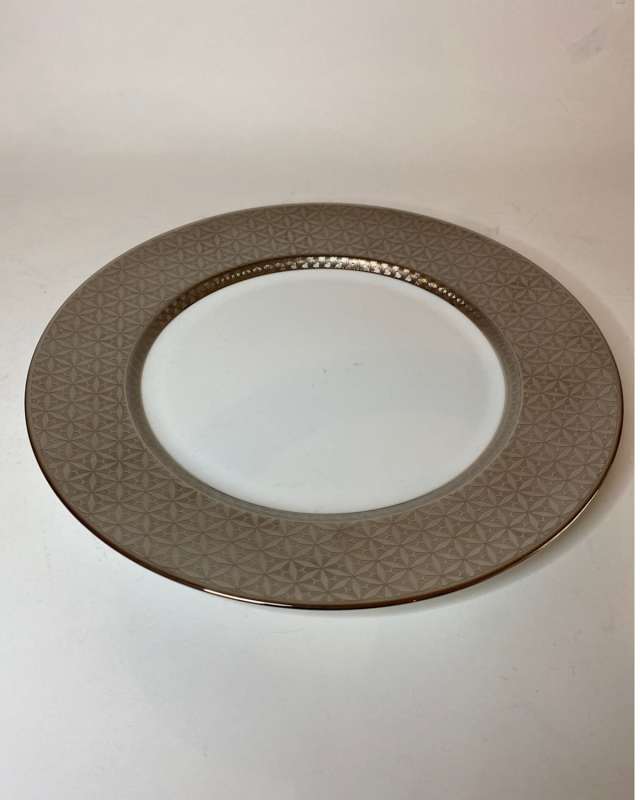 Divine Dinner Plate