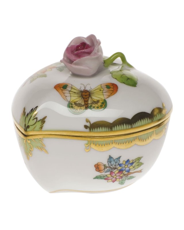 Queen Victoria Green Heart Bonbon with Rose Finial